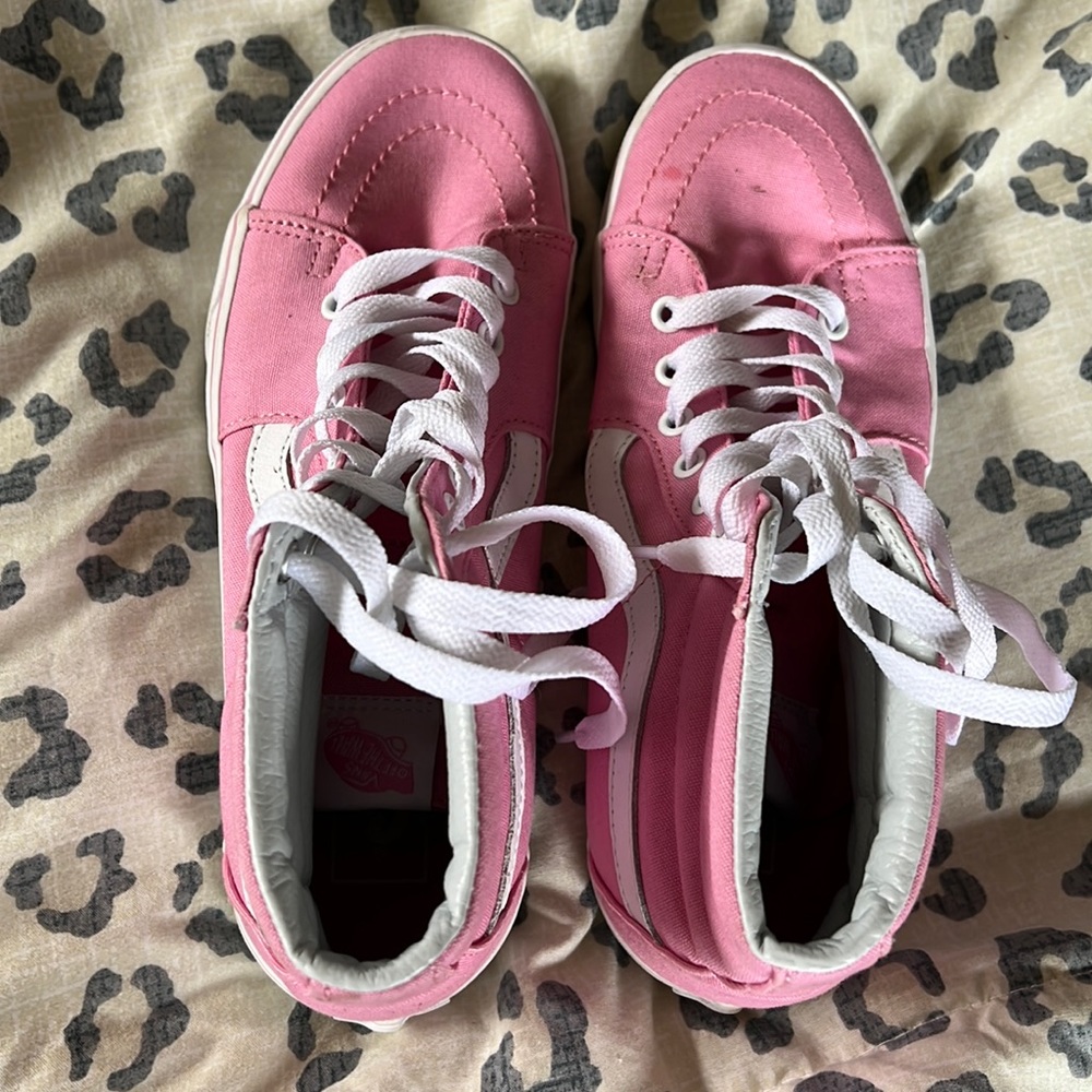 Vans pink tennis shoes